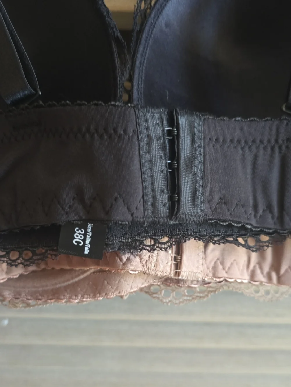 Rene Rofe Two-Tone Lace Underwire Bra - Brown & Black - Picture 10 of 13